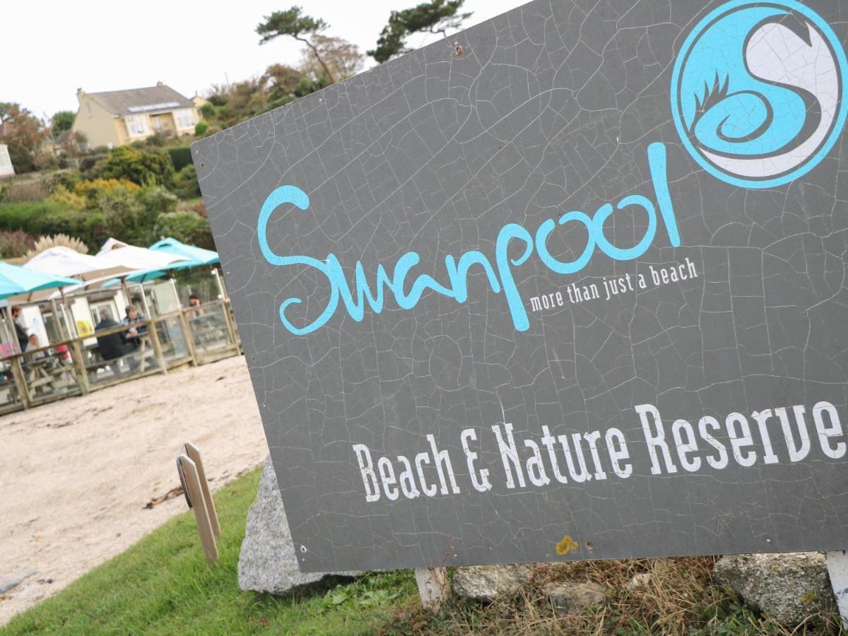 Surfers Retreat Villa ฟาลมัธ ภายนอก รูปภาพ